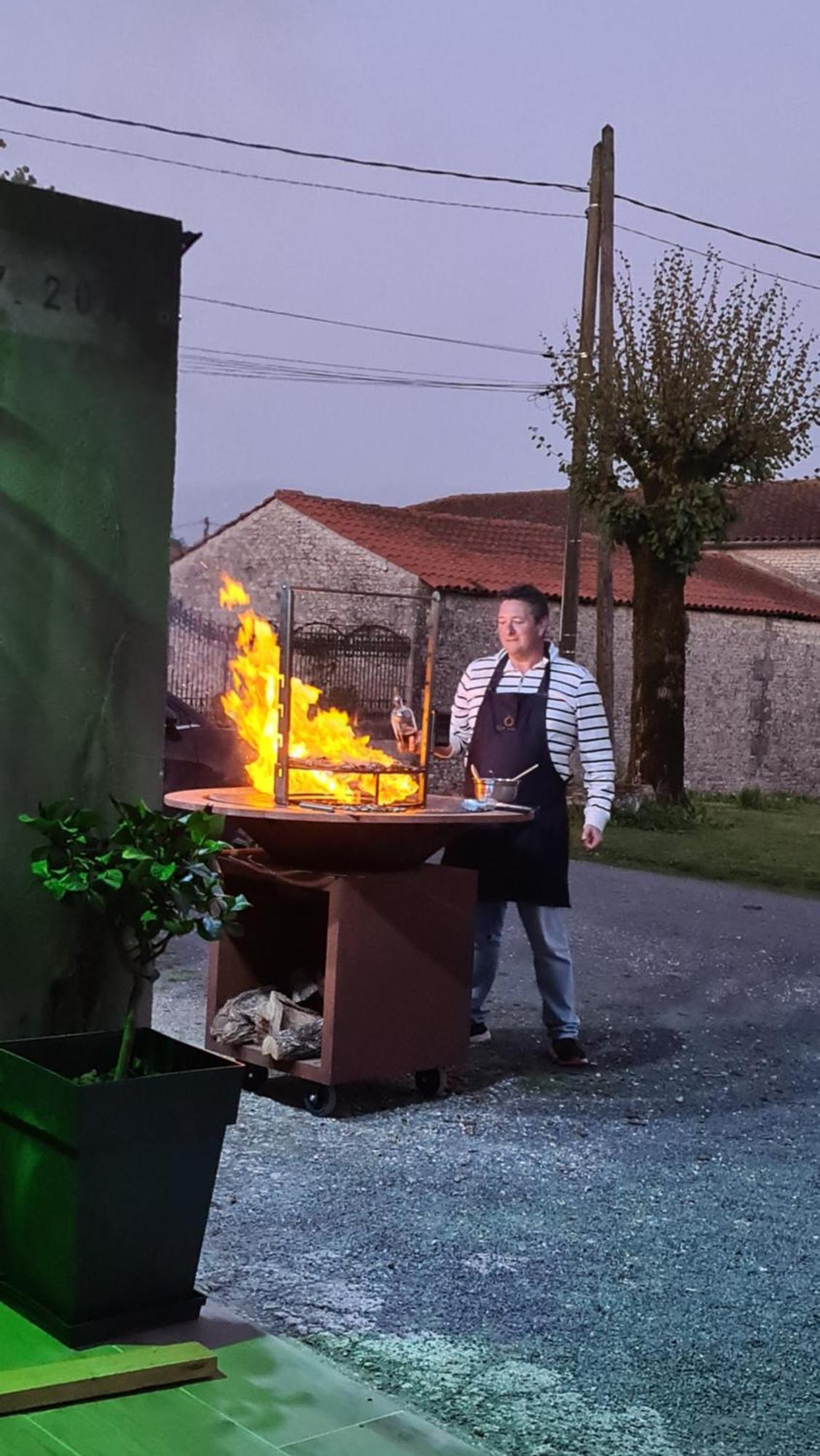 Gites De 2 A 11 Personnes Au Domaine D'Usson Echebrune Exterior foto